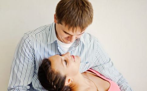 女人哪幾種行為令男人無法抗拒？