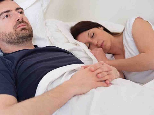 乳暈上有凸起的小疙瘩是怎么回事 女性乳暈出現(xiàn)小疙瘩是什么原因