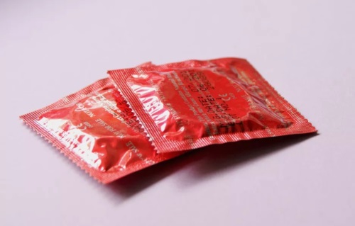 避孕套都有哪些尺寸 購(gòu)買(mǎi)避孕套時(shí)怎么選擇大小