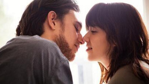 如何舌吻讓女生有反應(yīng) 最迷人的接吻技巧是什么